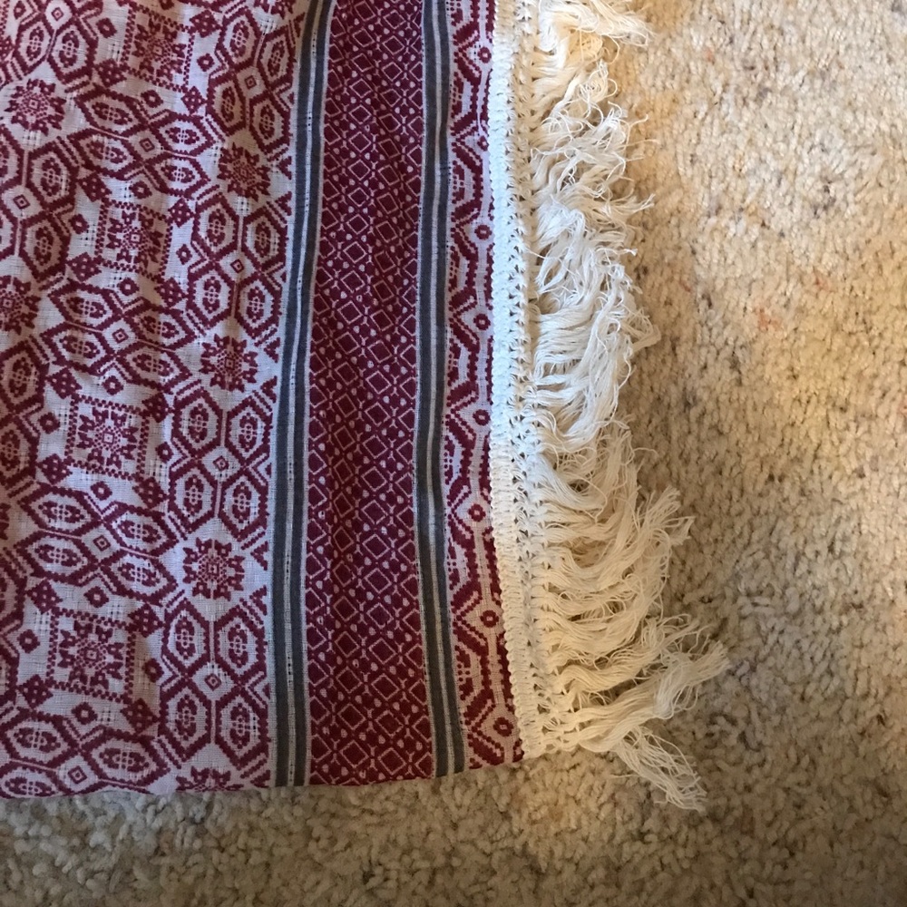 Scarf - Picture 2 of 3