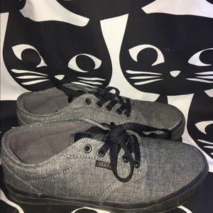 Vans worn only once. Practically new!:)