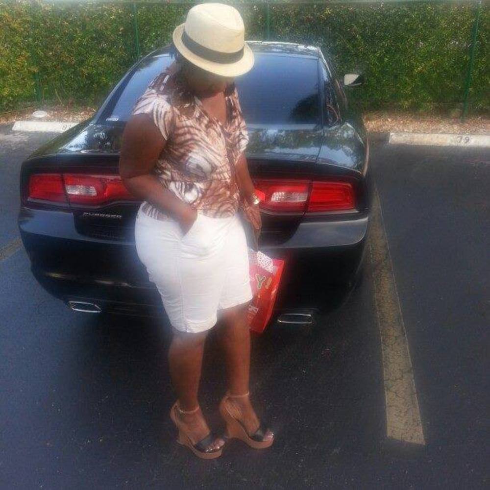 Meet your Posher, Angeline