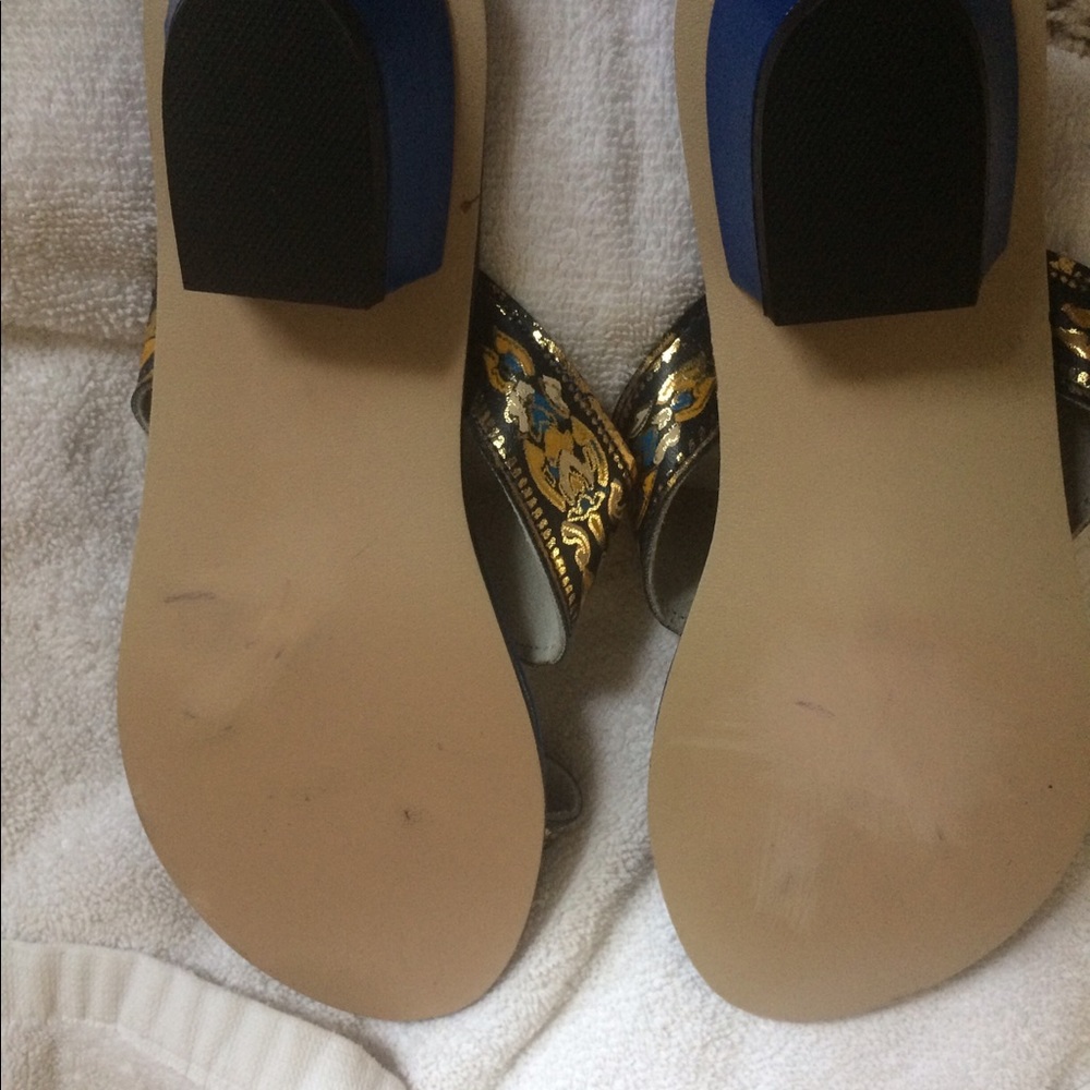 NWOT LEATHER SANDALS - Picture 5 of 8