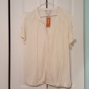 Plus size short sleeve top