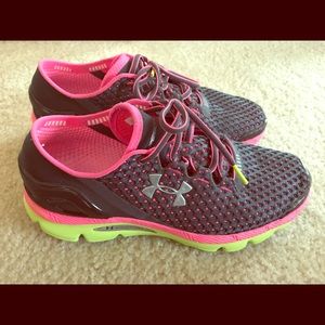 Under Armor Women's Sneaker