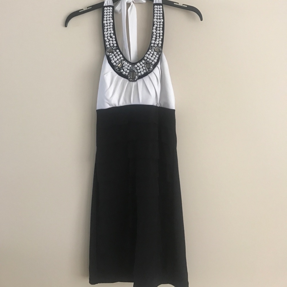 « Formal Halter Dress »