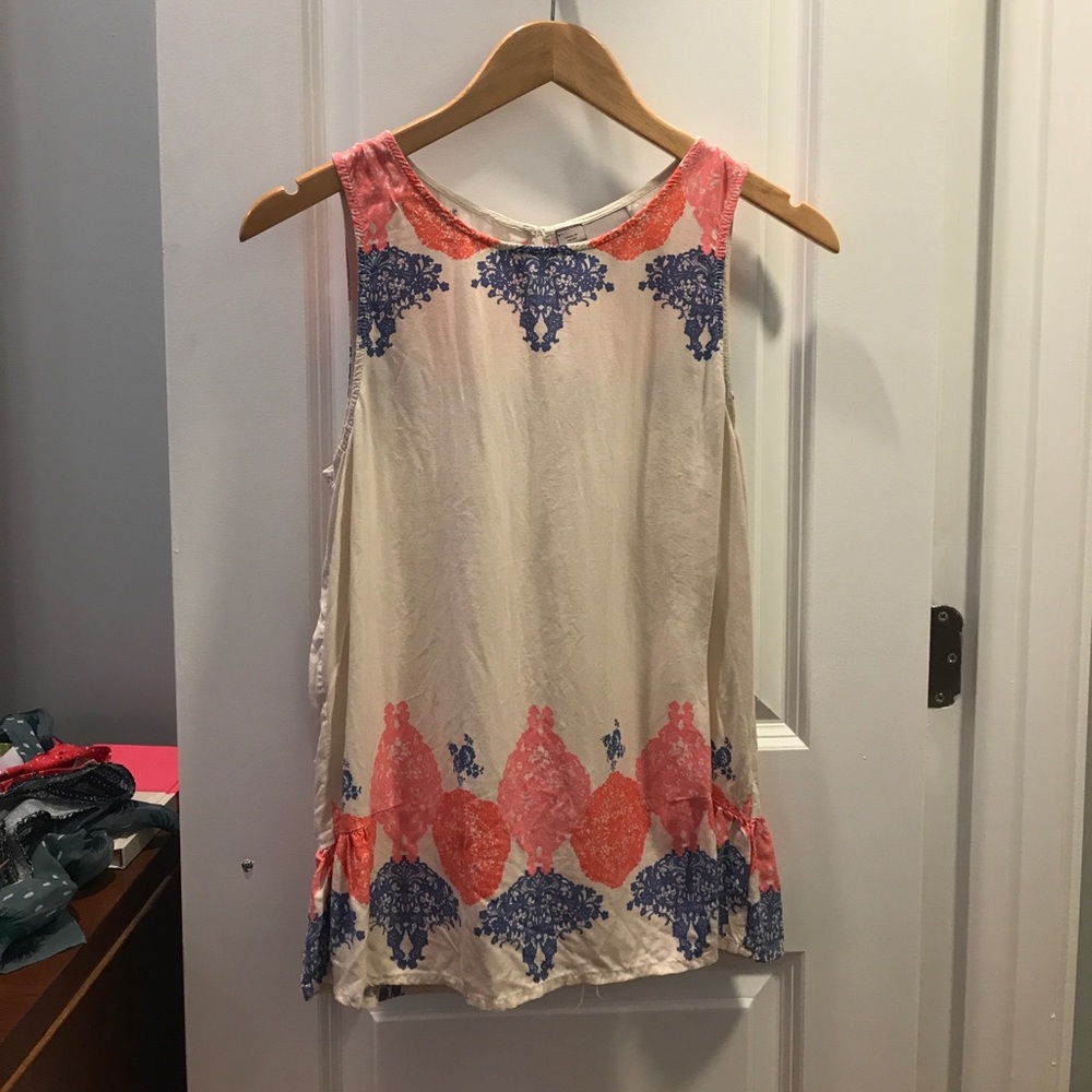 Intricate tank