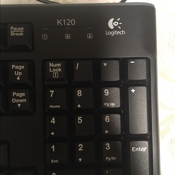 Logitech K120 Keyboard - Picture 2 of 3