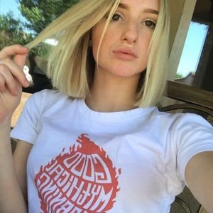 Meet your Posher, Kylee