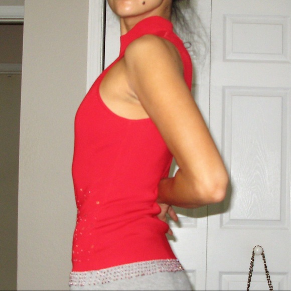 Red sequin sleeveless top size 2 - Picture 3 of 4