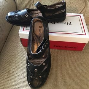 NIB Black Pierre Dumas mary janes "Brandi" size 10