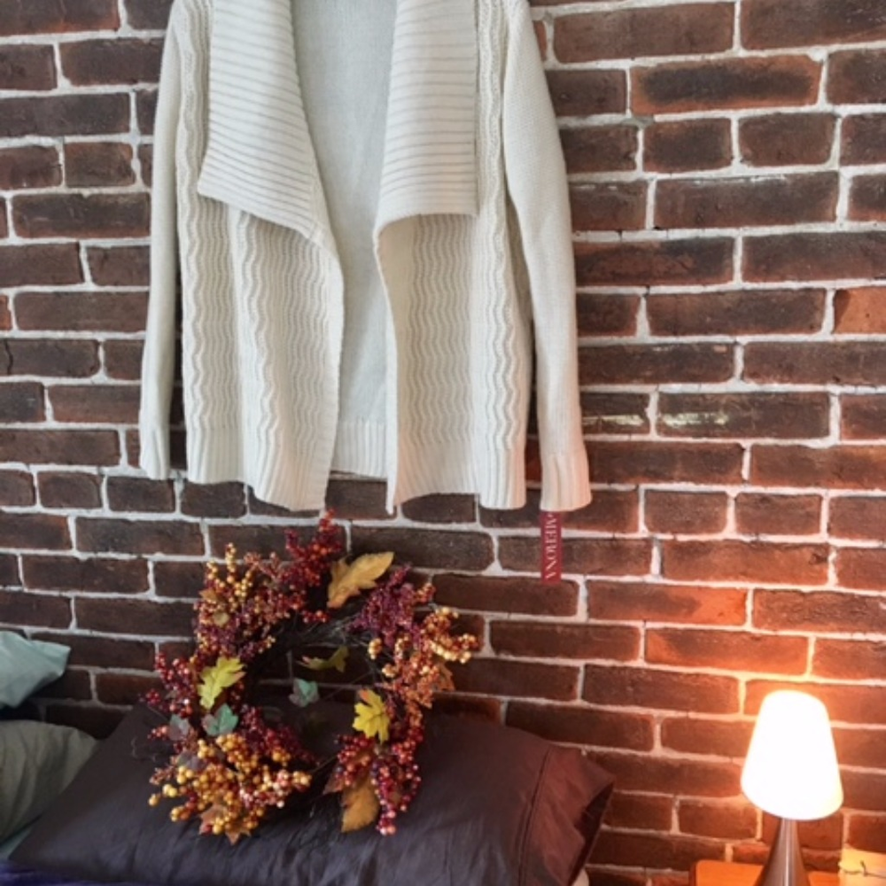 Merona Beige, Long sleeve sweater. Size L - Picture 3 of 3