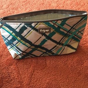 Medium thermal zipper pouch