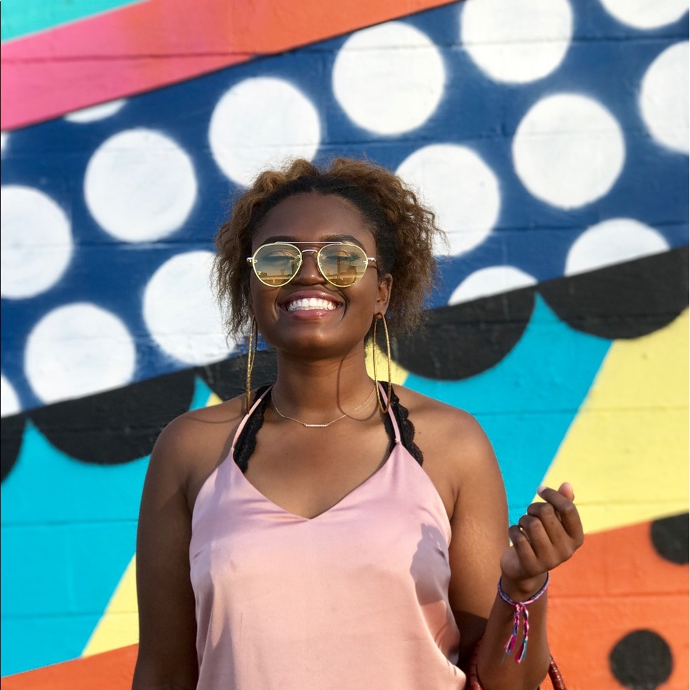 Meet your Posher, Mackenzie