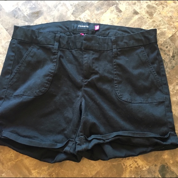 torrid Pants - Torrid black cargo shorts