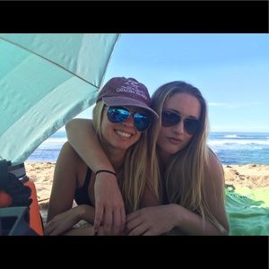 Meet your Posher, Kaya