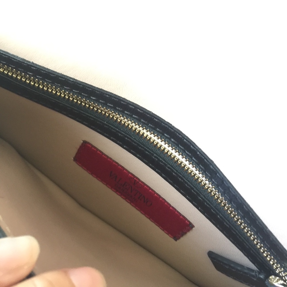 Auth -  Valentino Rockstud Clutch - Picture 3 of 8