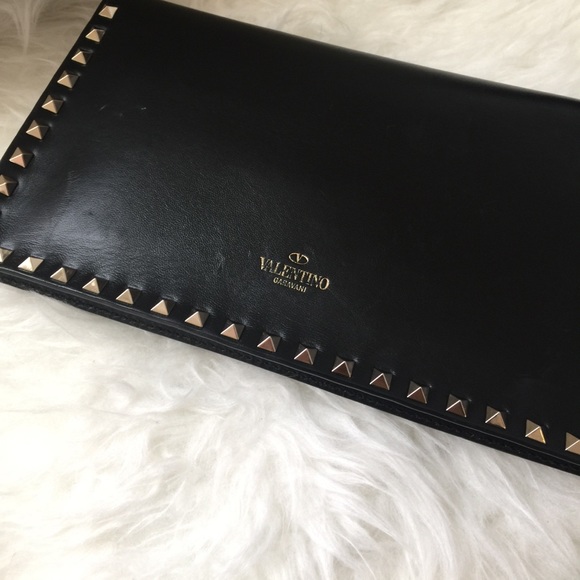 Auth -  Valentino Rockstud Clutch - Picture 2 of 8