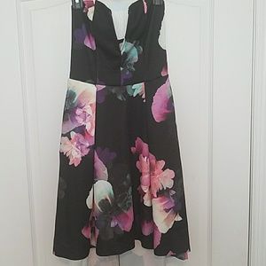 Floral Strapless Skater Dress XS