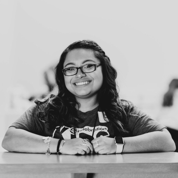 Meet your Posher, Jenny - Picture 1 of 1