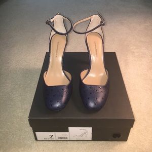 Navy Banana Republic Ostrich Print Pump