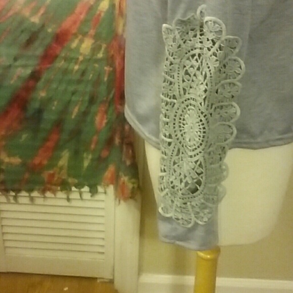 Boho Top❤ - Picture 2 of 2