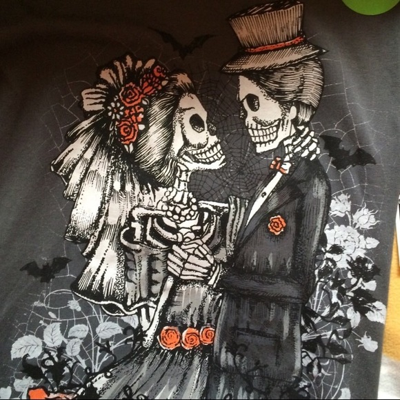 Halloween shirt - Picture 2 of 3