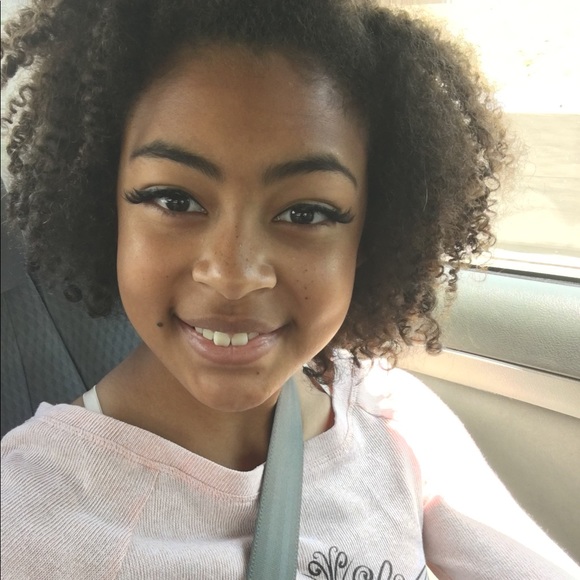 Meet your Posher, Alexandra - Picture 3 of 6