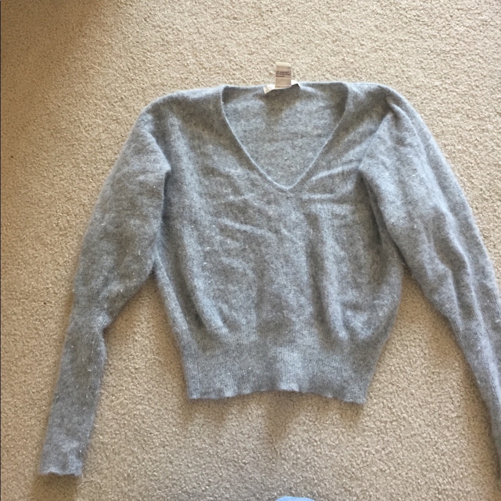 Cropped grey sweater