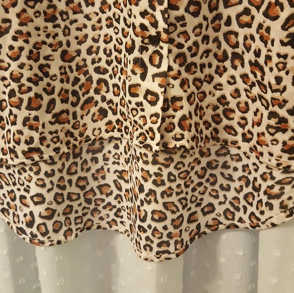 Leopard print button down - Picture 4 of 4