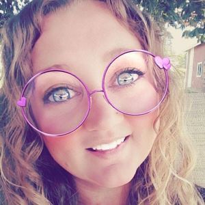 Meet your Posher, Kelli