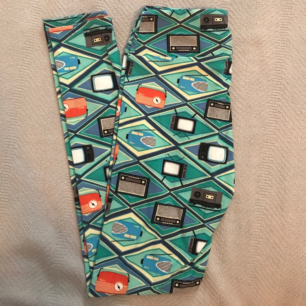 NWT LulaRoe OS Leggings in RARE Vintage TV & Radio