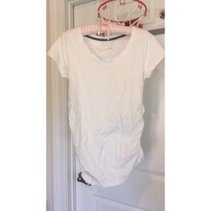 Liz Lange Maternity t shirt