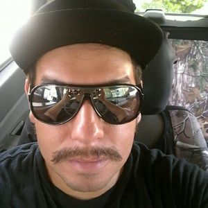 Meet your Posher, Mark