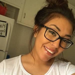 Meet your Posher, Mandii mae