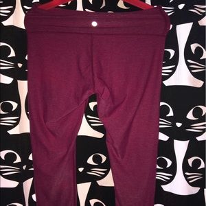 Pink lulu lemon cropped yoga pants