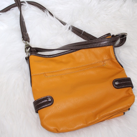 victoria roberts yellow cross body bag - Picture 2 of 3