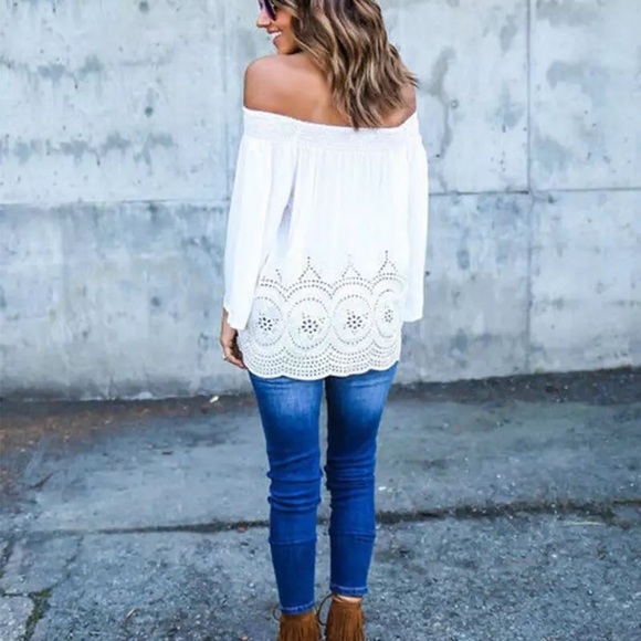 🌷White Off The Shoulder Eyelet Style Top🌷 - Picture 2 of 4