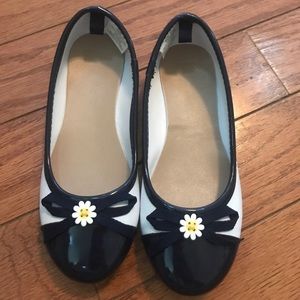 Girls NWOT flats