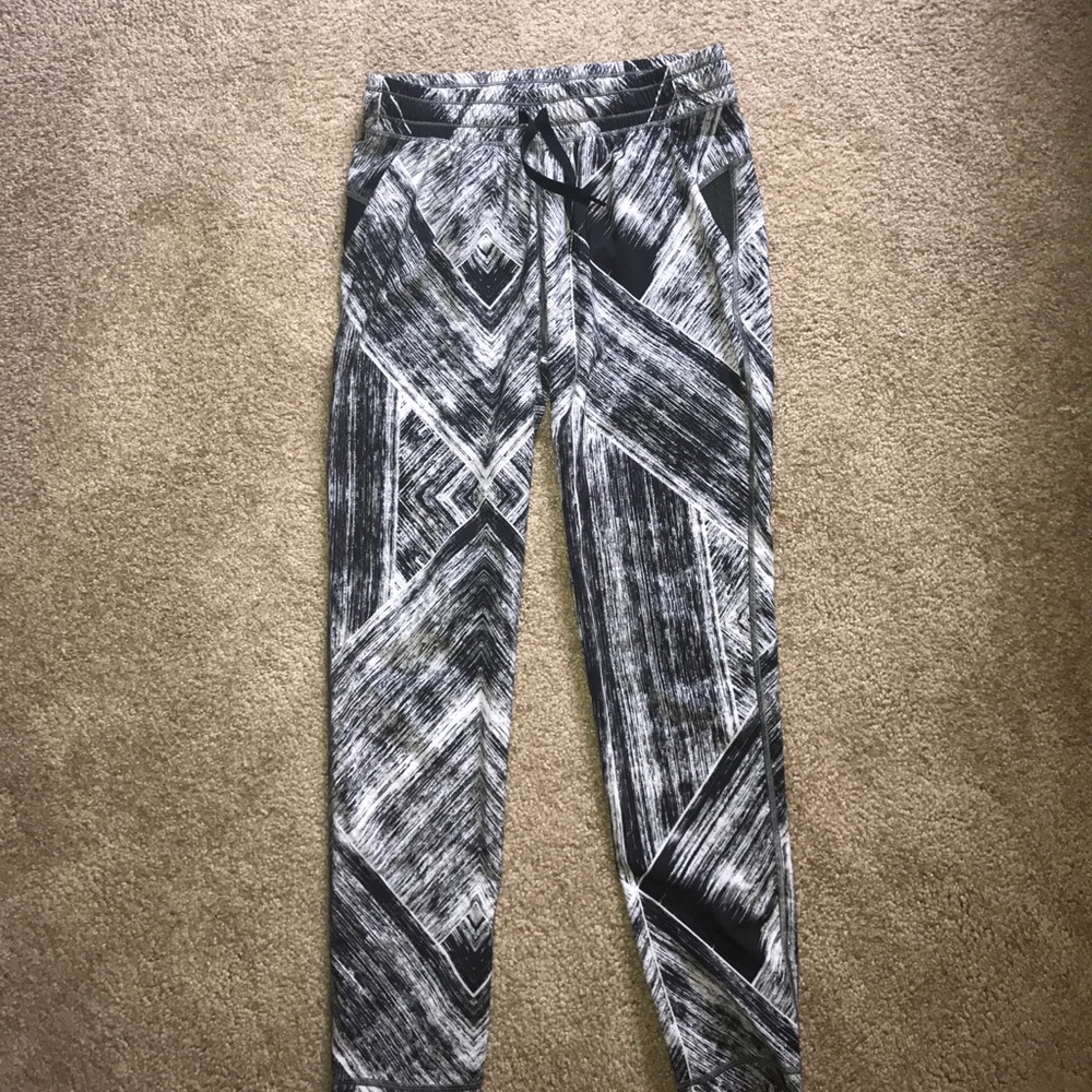 lululemon loose fitting pants