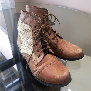 Tan Steve Madden Booties Size 9 (Women's)