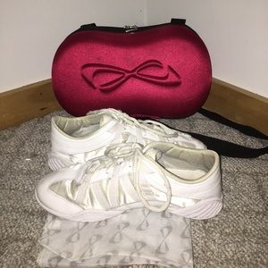 Nfinity Cheer Sneakers
