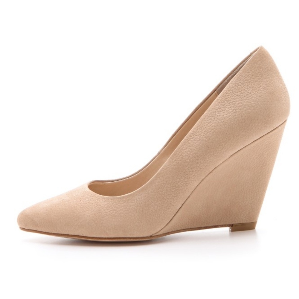 Pour La Victoire Mai Wedge Pumps NWT
