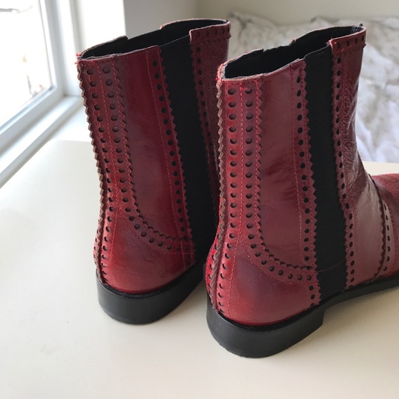 Boot/DISCOUNT $50.00 - Picture 3 of 8