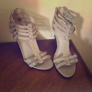 NWT express wedges