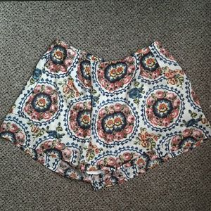 MOVING SALE!The Jetset Diaries Bella Floral Shorts