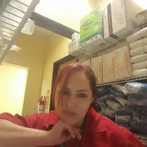 Meet your Posher, Alma