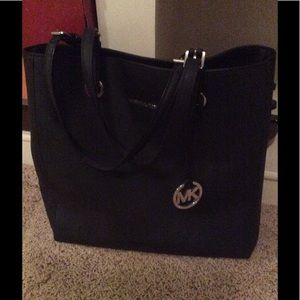 Michael Kors tote