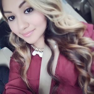 Meet your Posher, Vanessa