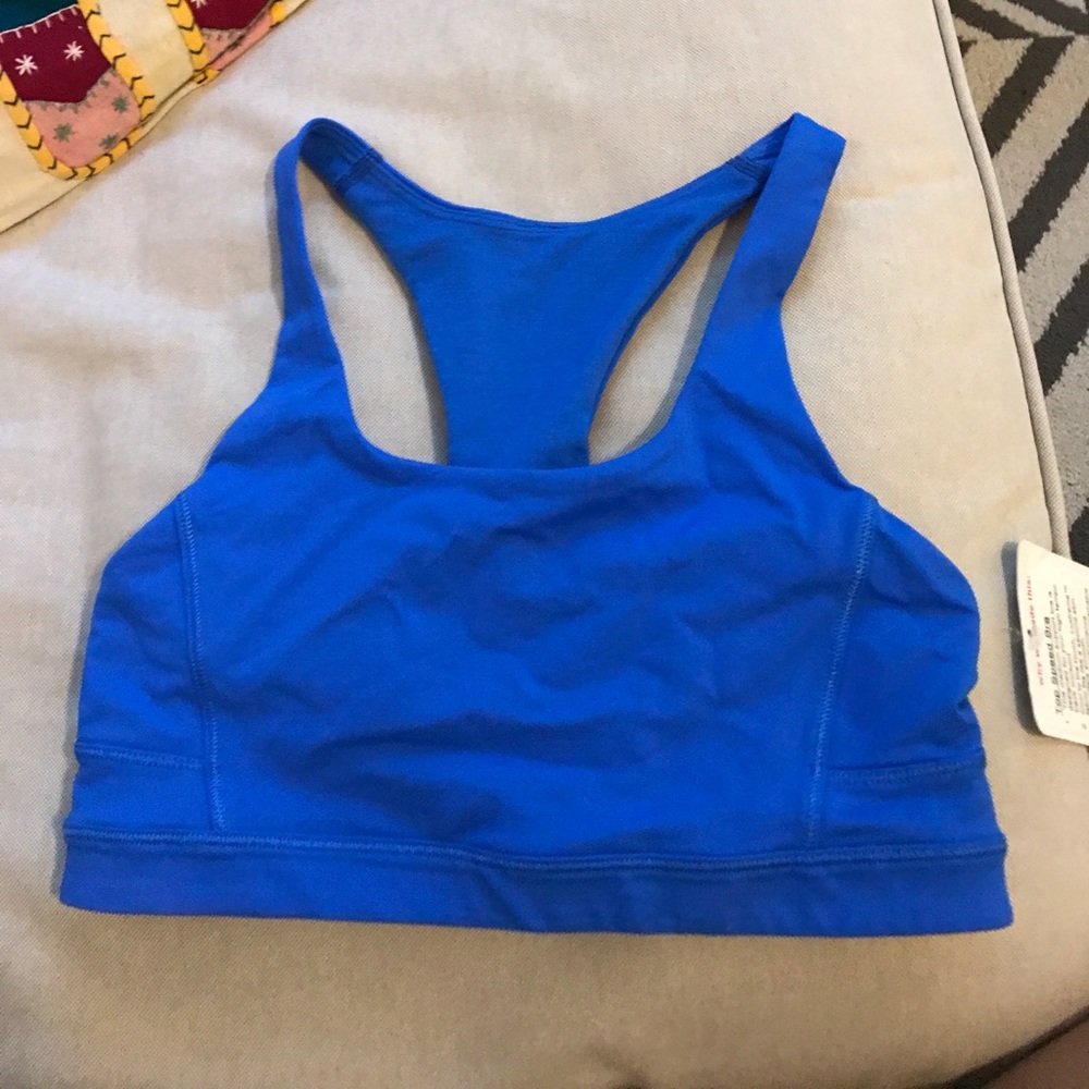 NWT Lululemon Top Speed Sports Bra-Pipe Dream Blue