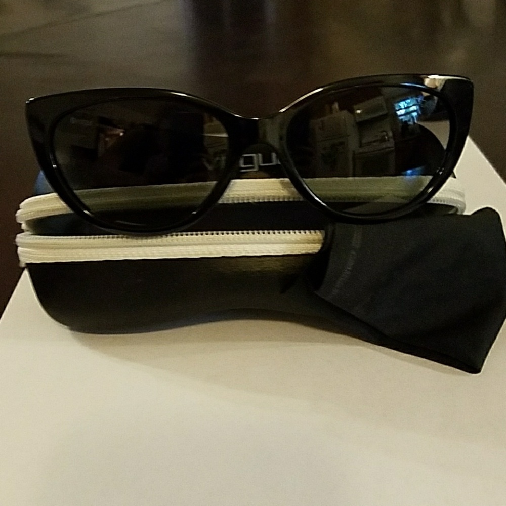 Vogue cat eye glasses NWOT