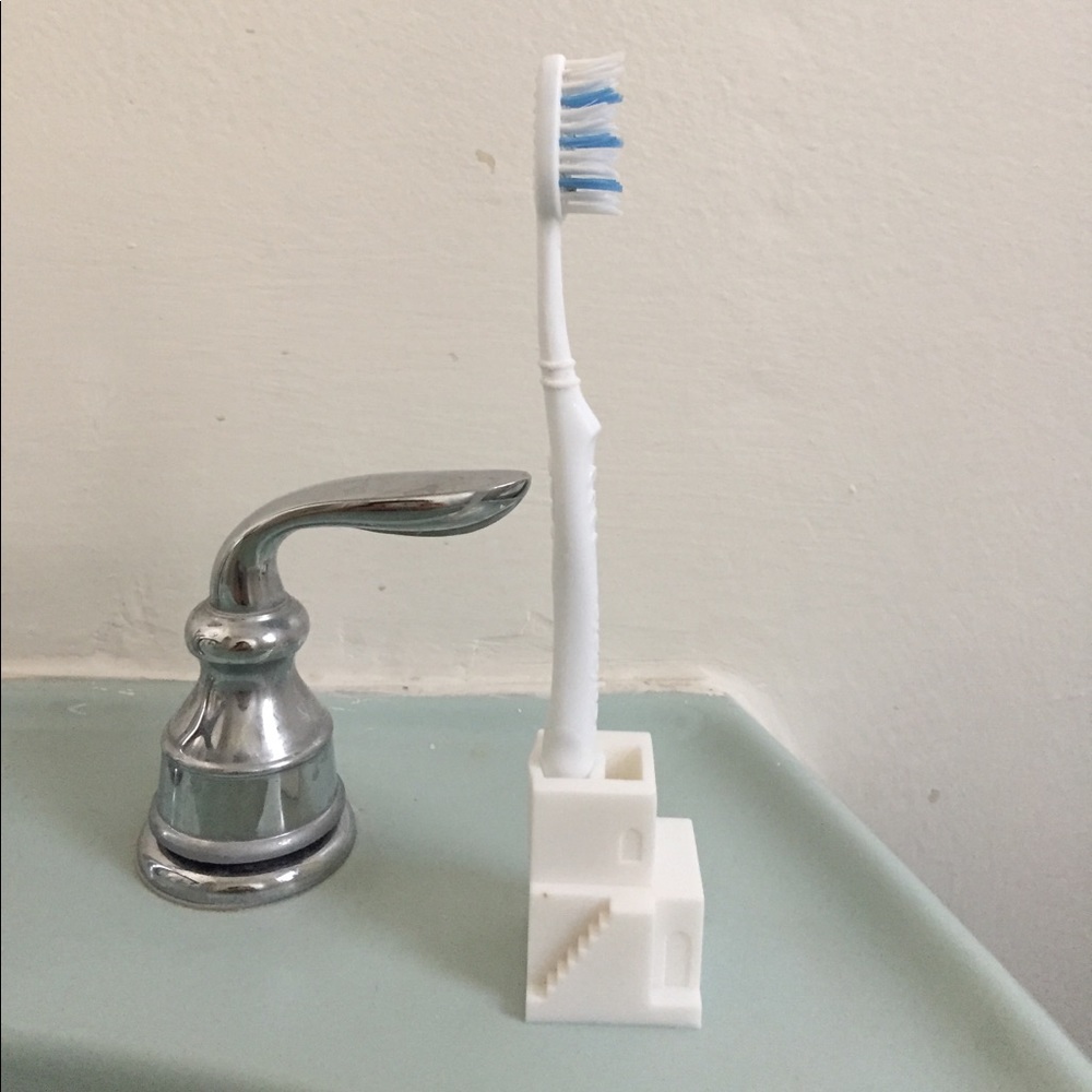 House & Maison Toothbrush holder