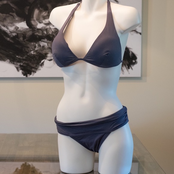 Victoria's Secret Bikini (L top, M bottoms) - Picture 1 of 4